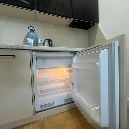 Apartment Favorit Apartments 1 Кім Безкоштовна Парковка Центр З Балконом Не Далеко Від Ж Д Вокзалу Звітні Документи